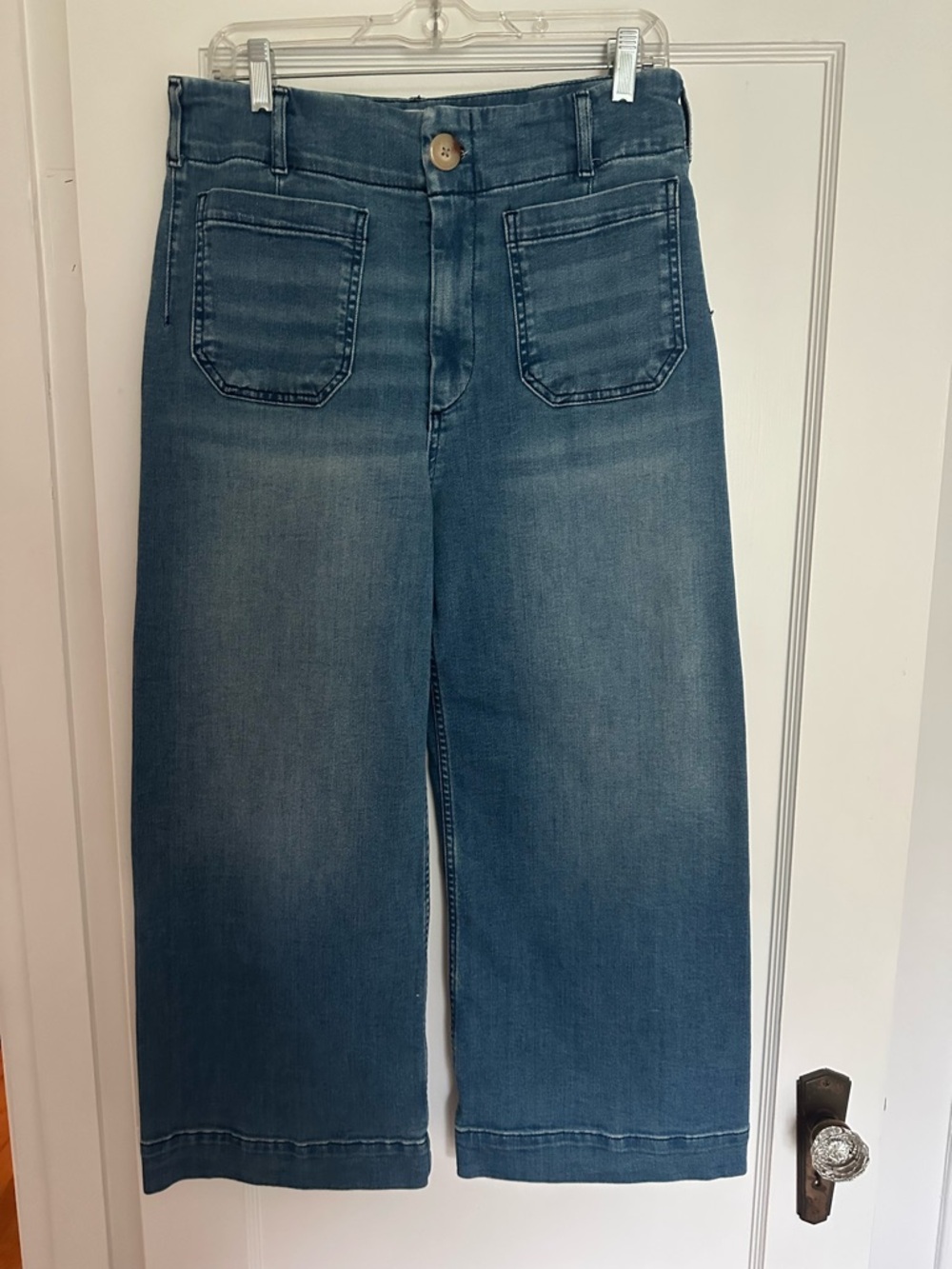 Anthro Colette Cropped High Rise Wide Leg Jeans. Size 29 petite. - Picture 2 of 4